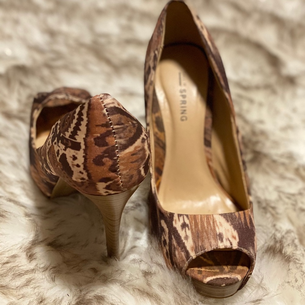 High heels shoes